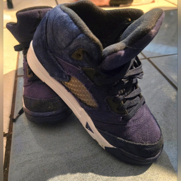 Big Boys sz. 2.5 Air Jordan 5 Retro - Picture 7 of 9